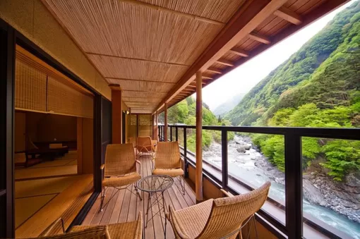 Khách sạn onsen lâu đời nhất thế giới ở Nhật Bản