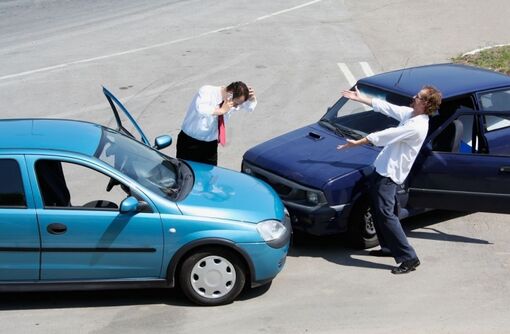 Những nguyên nhân khiến ô tô mất lái và cách xử lý an toàn