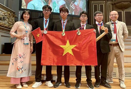 Việt Nam đoạt ba huy chương Vàng tại Olympic Hóa học Quốc tế 2023