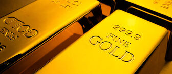 Giá vàng hôm nay 27/7: Vàng tăng vọt hướng tới mốc 2.000 USD/ounce