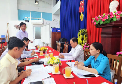 Chi bộ Phòng Giáo dục và Đào tạo TP. Châu Đốc kiểm điểm giữa nhiệm kỳ thực hiện Nghị quyết Đại hội nhiệm kỳ 2020 - 2025