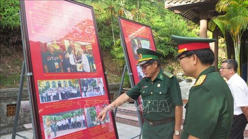 Triển lãm chuyên đề '76 năm - Trọn nghĩa tri ân'