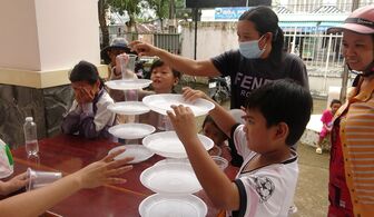 Tạo sân chơi hè cho trẻ em thị trấn Tri Tôn