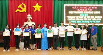 Huyện đoàn An Phú tổ chức Hội thi Rung chuông vàng “Chung tay bảo vệ, phòng chống xâm hại trẻ em”