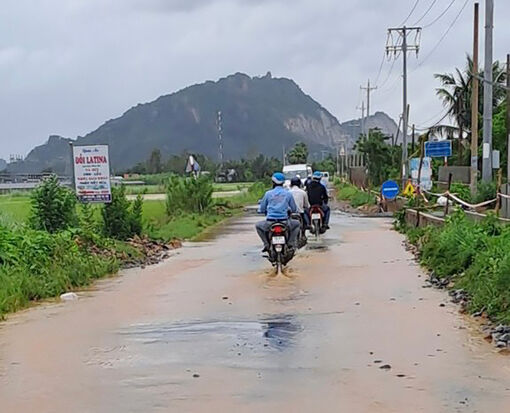 Mưa bão gây ngập úng tại TX.Tịnh Biên