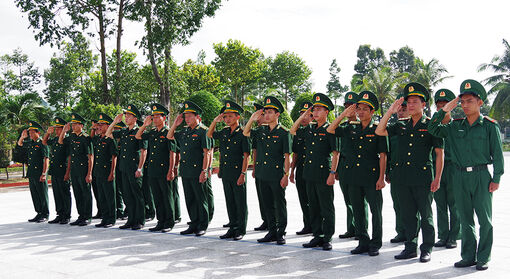 Một lòng bảo vệ biên giới quốc gia
