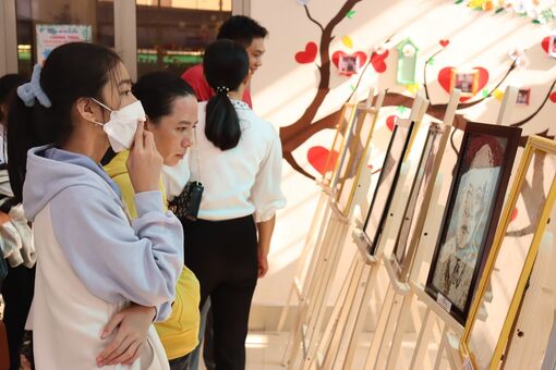 Trao giải Hội thi vẽ chân dung nhân vật trong sách