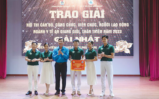 Nâng cao y đức cho cán bộ y tế