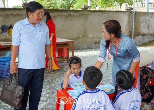 Cà Mau: Tạo nguồn tri thức trong đồng bào dân tộc