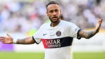 PSG chính thức ra giá bán Neymar