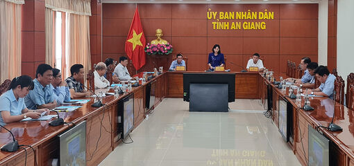 Đẩy nhanh xây dựng cao tốc để tạo không gian phát triển mới