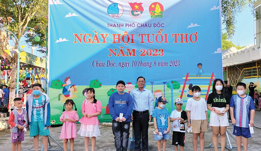 “Ngày hội tuổi thơ năm 2023” ở Châu Đốc