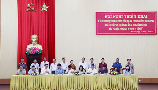 Thi đua xây dựng “bốn tốt” ở huyện Châu Phú