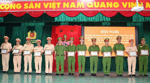 Công an TP. Long Xuyên sơ kết cao điểm tuần tra, kiểm soát, xử lý vi phạm về trật tự an toàn giao thông và thanh, thiếu niên vi phạm pháp luật