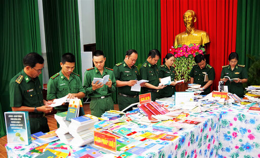Phát huy vai trò nêu gương của cán bộ, đảng viên