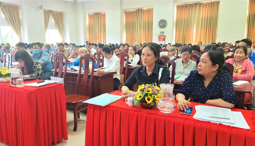 Nâng cao năng lực cho cán bộ làm công tác giảm nghèo TP. Châu Đốc