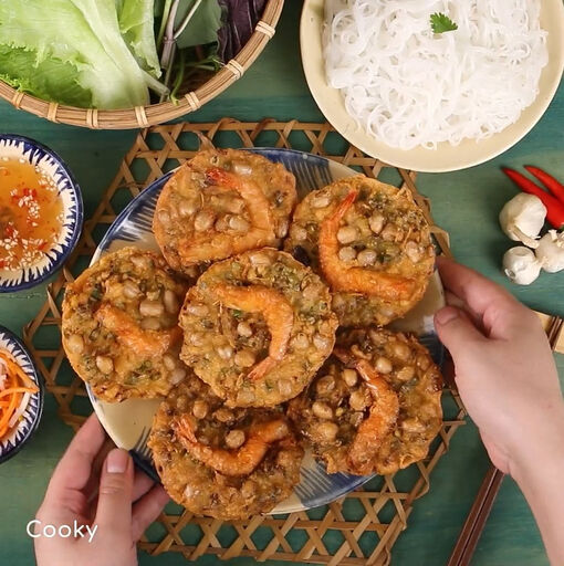 Bánh giá, bún gỏi dà - loạt món ăn tên lạ đặc sản Tiền Giang