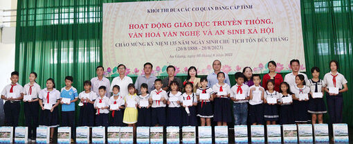 Chuyến về nguồn đặc biệt