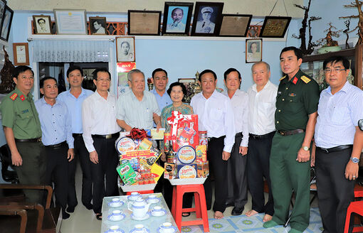 Học tập Bác Tôn, xây dựng quê hương giàu mạnh