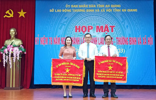Sở Lao động- Thương binh và Xã hội An Giang họp mặt kỷ niệm 78 năm ngày thành lập