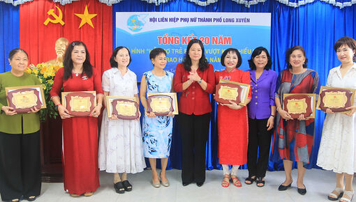 Tổng kết 20 năm thực hiện mô hình “Hỗ trợ trẻ em gái vượt khó – hiếu học” năm 2003 – 2023 ở TP. Long Xuyên