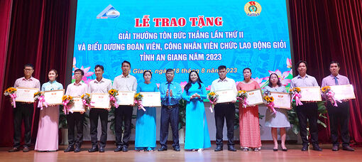 An Giang trao Giải thưởng Tôn Đức Thắng lần II và biểu dương công nhân, viên chức, lao động giỏi năm 2023