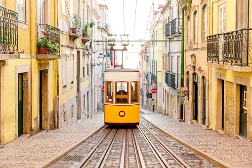 Bồ Đào Nha: Tai nạn tàu điện ở thủ đô Lisbon làm 13 người bị thương