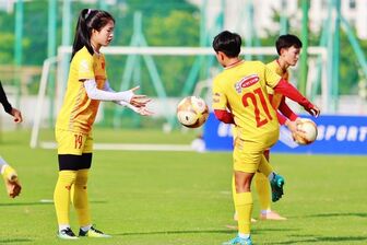 Huỳnh Như có thể không tham dự ASIAD 19, tuyển nữ Việt Nam có đội trưởng mới