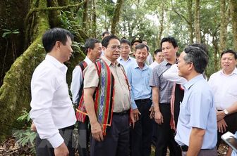 Thủ tướng khảo sát, kiểm tra các cơ sở, dự án KT-XH tại tỉnh Kon Tum