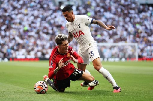 Man Utd thua bạc nhược Tottenham