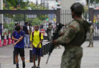 Người dân Ecuador chọn tổng thống mới giữa cảnh bạo lực gia tăng