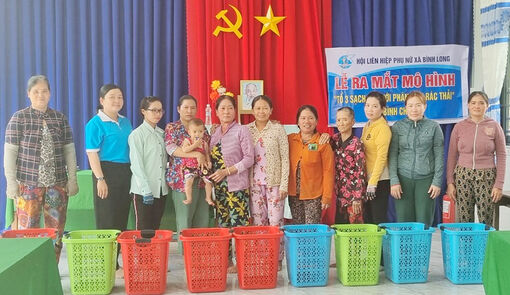 Ra mắt mô hình “Điểm thu gom rác thải nhựa” tại xã Bình Long