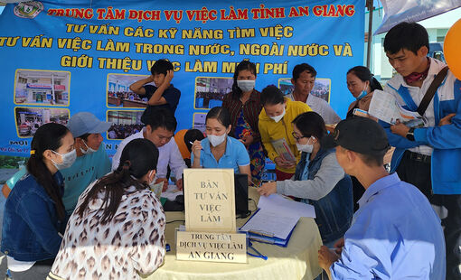 1.500 học sinh, sinh viên và người lao động tham gia Ngày hội tư vấn học nghề, việc làm huyện Chợ Mới