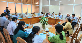 Chủ tịch UBND tỉnh An Giang Nguyễn Thanh Bình đối thoại giải quyết khiếu nại của 2 công dân