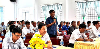 Thường trực UBND huyện Phú Tân đối thoại với nông dân sản xuất - kinh doanh giỏi