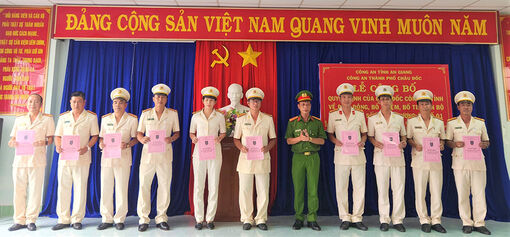 Công an TP. Châu Đốc công bố quyết định của Giám đốc Công an An Giang về tổ chức bộ máy và công tác cán bộ