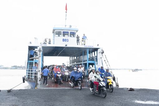 Bến phà Vàm Cống chính thức hoạt động trở lại