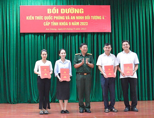 Bồi dưỡng kiến thức quốc phòng - an ninh đối tượng 4 cấp tỉnh