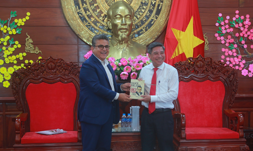 Hậu Giang: Chủ tịch UBND tỉnh tiếp Ngài Saadi Salama, Đại sứ đặc mệnh toàn quyền Palestine tại Việt Nam