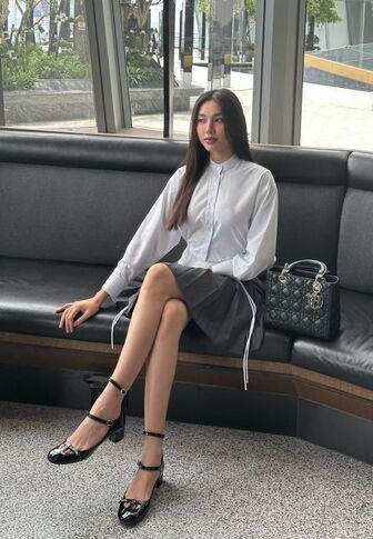 Hoa hậu Thùy Tiên, Phương Khánh 'đụng hàng' váy áo vẫn nổi bật