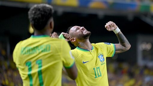 Neymar tỏa sáng giúp Brazil thắng 'hủy diệt' ở Vòng loại World Cup