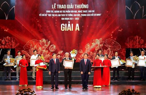 Trao giải thưởng sáng tác, quảng bá tác phẩm văn học, nghệ thuật, báo chí về chủ đề 'Học tập và làm theo tư tưởng, đạo đức, phong cách Hồ Chí Minh'