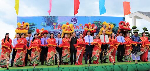 Tạo động lực phát triển thành phố vùng biên