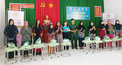Đồng hành cùng phụ nữ biên cương