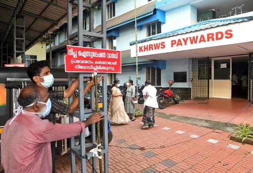 Bang ở Ấn Độ đóng cửa trường học để ngăn chặn virus chết người Nipah