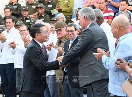 Cuba kỷ niệm 50 năm lãnh tụ Fidel Castro thăm Việt Nam