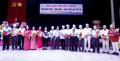 Trường Cao đẳng Nghề An Giang tổ chức buổi họp mặt cựu giáo viên, học sinh kỹ thuật