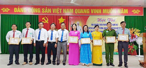 Học tập và rèn luyện để xây dựng tổ chức Đảng trong sạch, vững mạnh