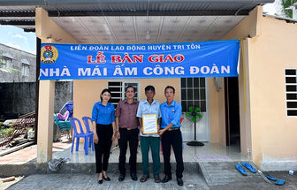 Thêm 3 Mái ấm công đoàn được bàn giao tại huyện Tri Tôn