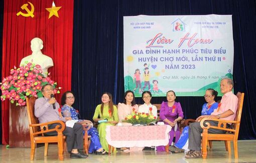 Biểu dương, tôn vinh 36 gia đình hạnh phúc tiêu biểu ở Chợ Mới